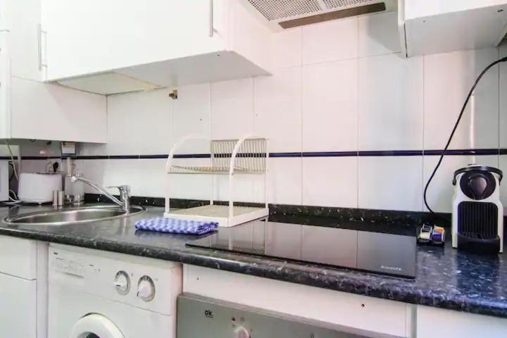 Bright & Spacious- City Center- 2Rooms-2Bathrooms Madrid Kültér fotó