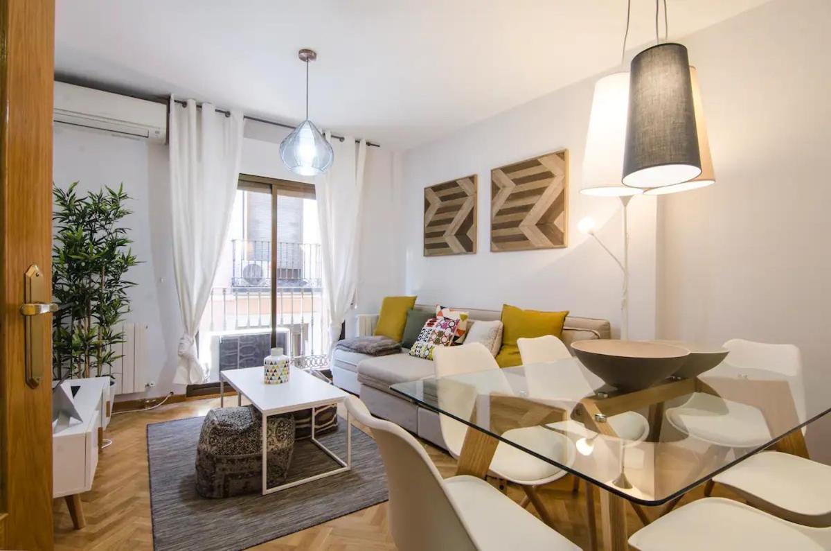Bright & Spacious- City Center- 2Rooms-2Bathrooms Madrid Kültér fotó