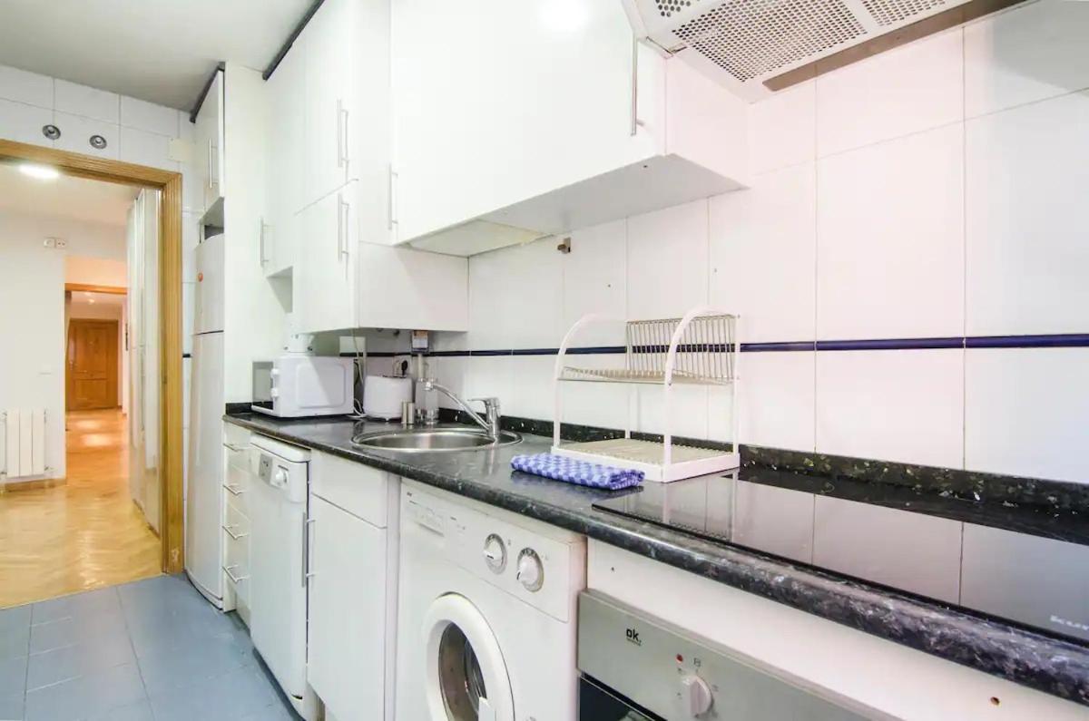 Bright & Spacious- City Center- 2Rooms-2Bathrooms Madrid Kültér fotó