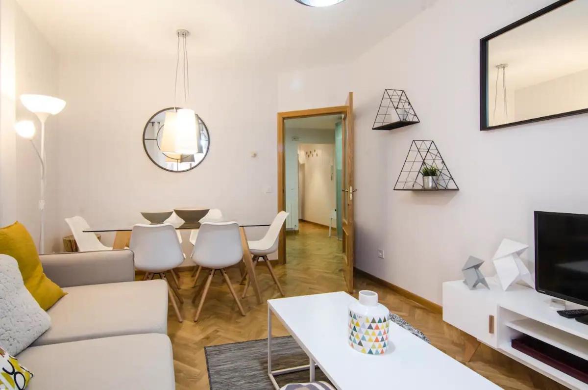 Bright & Spacious- City Center- 2Rooms-2Bathrooms Madrid Kültér fotó