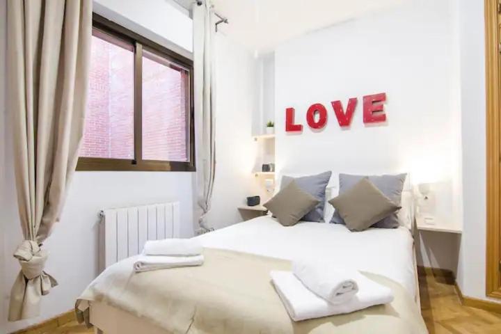 Bright & Spacious- City Center- 2Rooms-2Bathrooms Madrid Kültér fotó